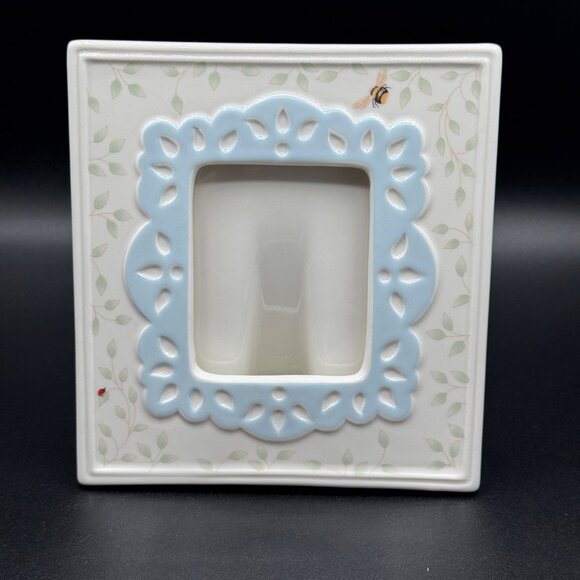 Lenox Butterfly Meadow Photo Frame-Holds 3" X 3" - Picture 1 of 11